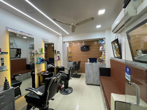 Dream Plaza Mens Ware image
