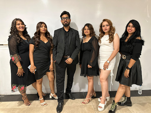 Team at Work of Latest Salon