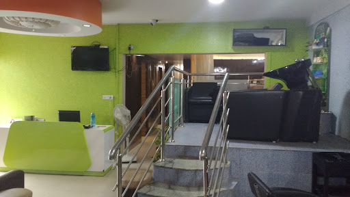 Symphony Unisex Salon & Spa image