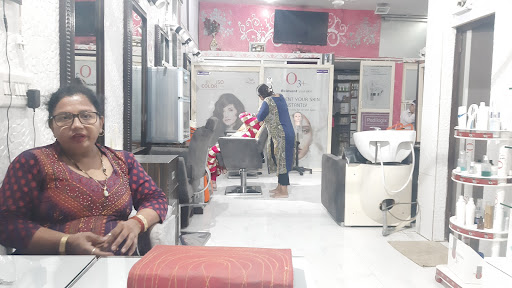 Priya Beauty Parlour image