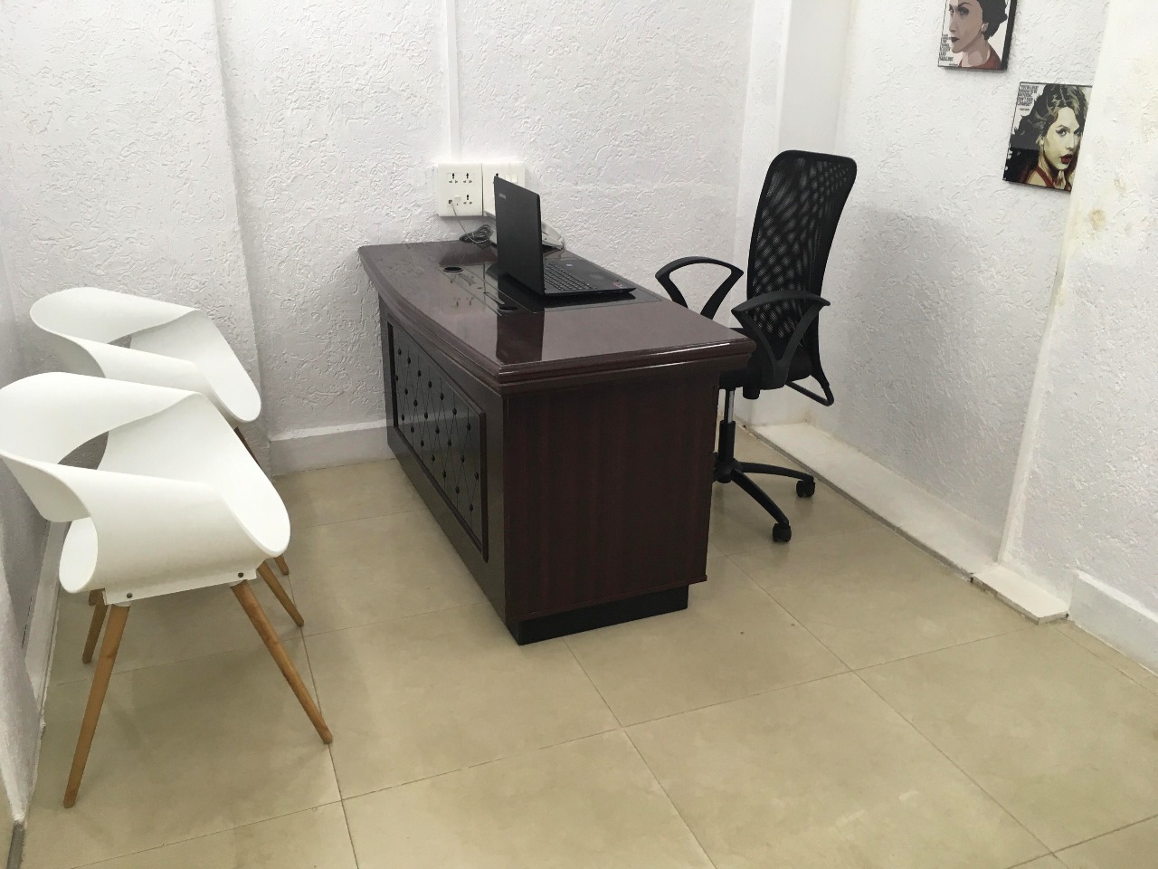Consultation Desk of Tender Skin & Hair Clinic (Malad) Dermatologist, Trichologist in Mumbai