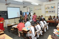 Tutor Teaching Classes of Indian IAS Acedamy