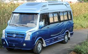 van of New Roshan Travels