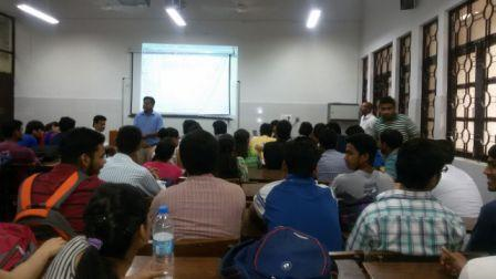 Tutor Teaching Classes of Dhirati Education - Classes By FMS/iit Alumni