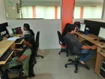 Mobile Development Labs of SoftLoom IT Solutions