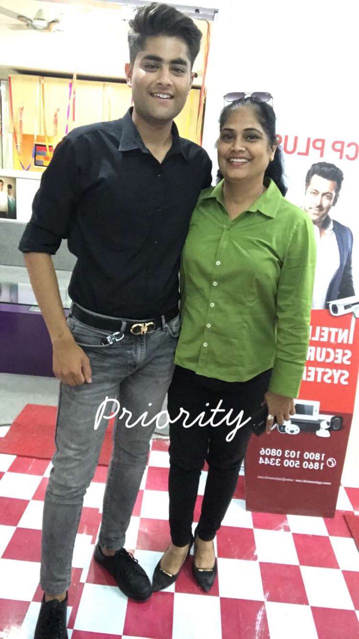 Student Testimonials of Aflyer Air Hostess Training Institute Indore-Best Airhostess