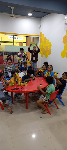 Tutor Teaching Classes of AACHARYA TUITION POINT