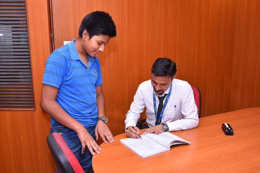 One-on-One Coaching of Aakash Institute