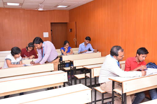 One-on-One Coaching of Aakash Institute