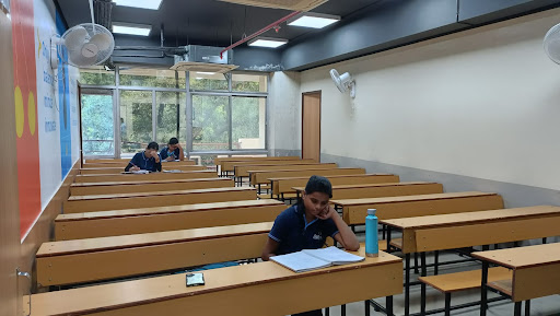 Modern Classroom of Aakash Institute