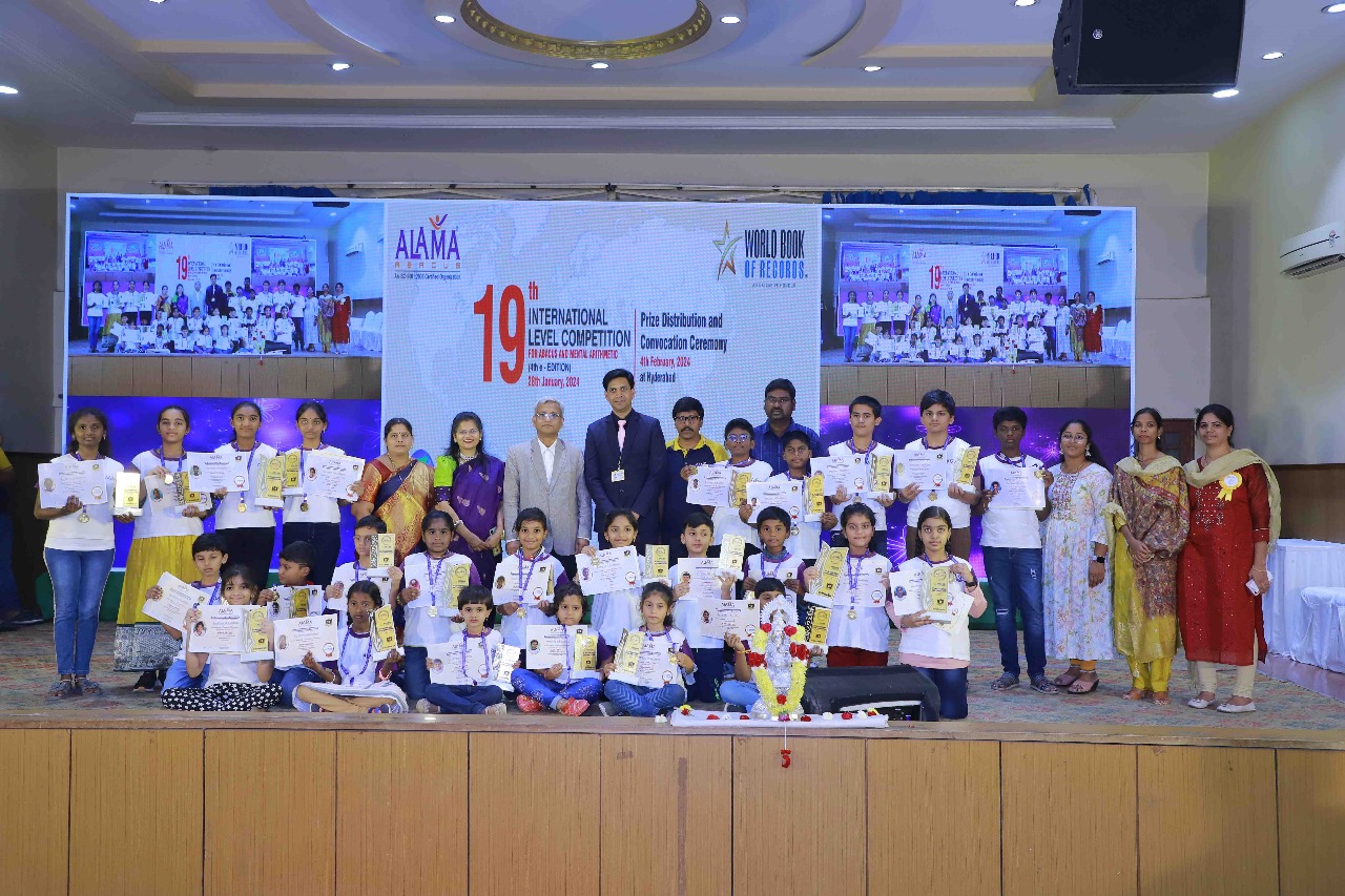award ceremony of Alama Abacus