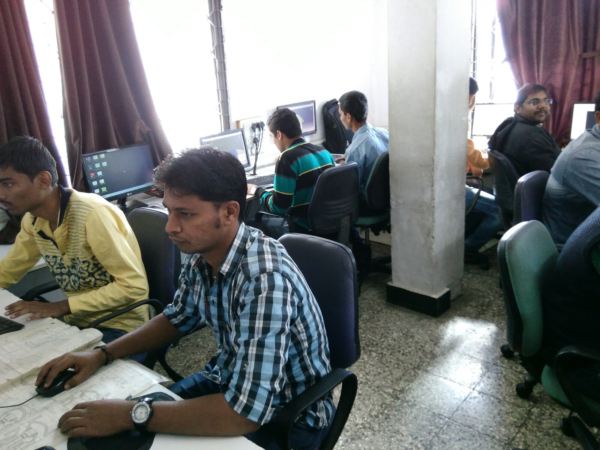 Practice Lab of CAD CAM ACADEMY - AUTOCAD CATIA TRAINING INSTITUTE IN NASHIK