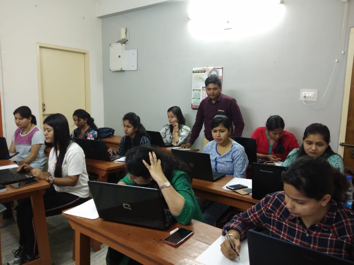 Tutor Teaching Classes of DESIRE CAREER INSTITUTE