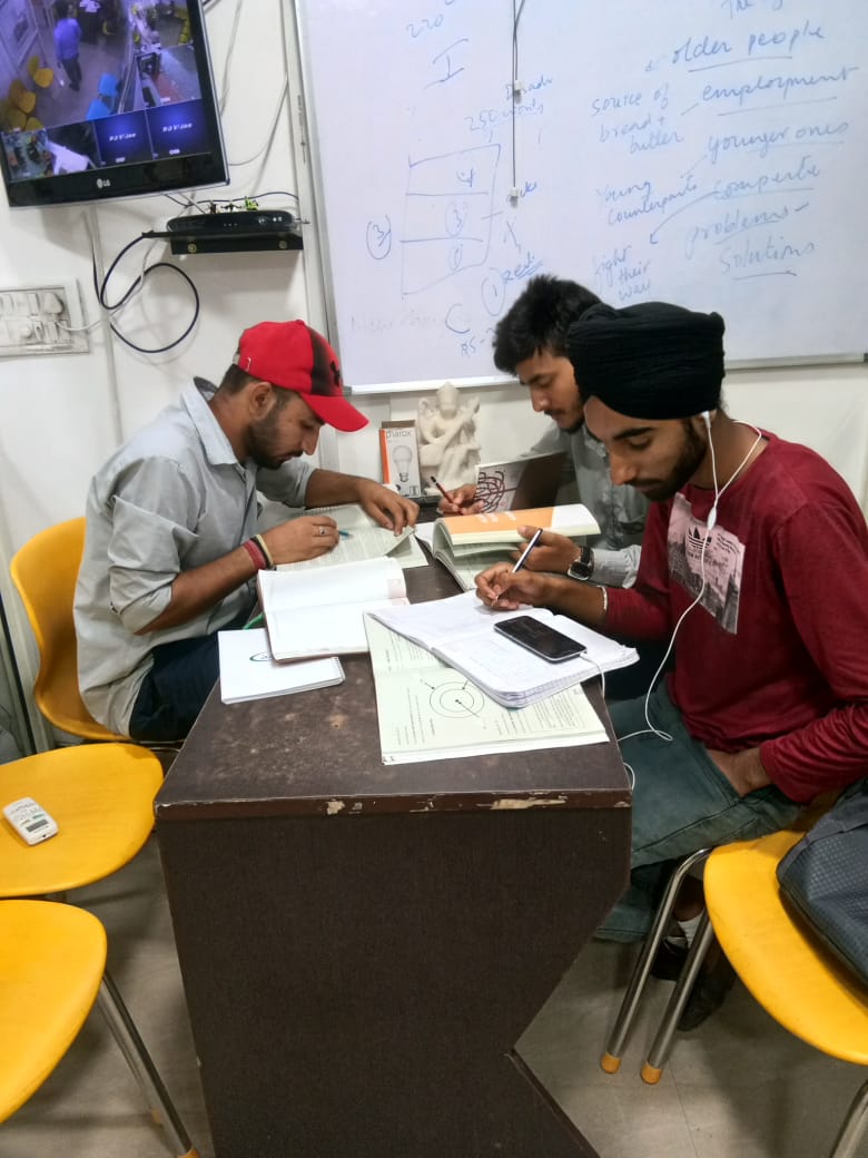 Group Discussions Room of E-Guroo The English Guroo
