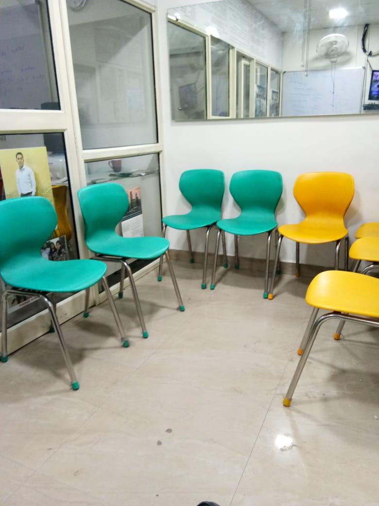Group Discussions Room of E-Guroo The English Guroo