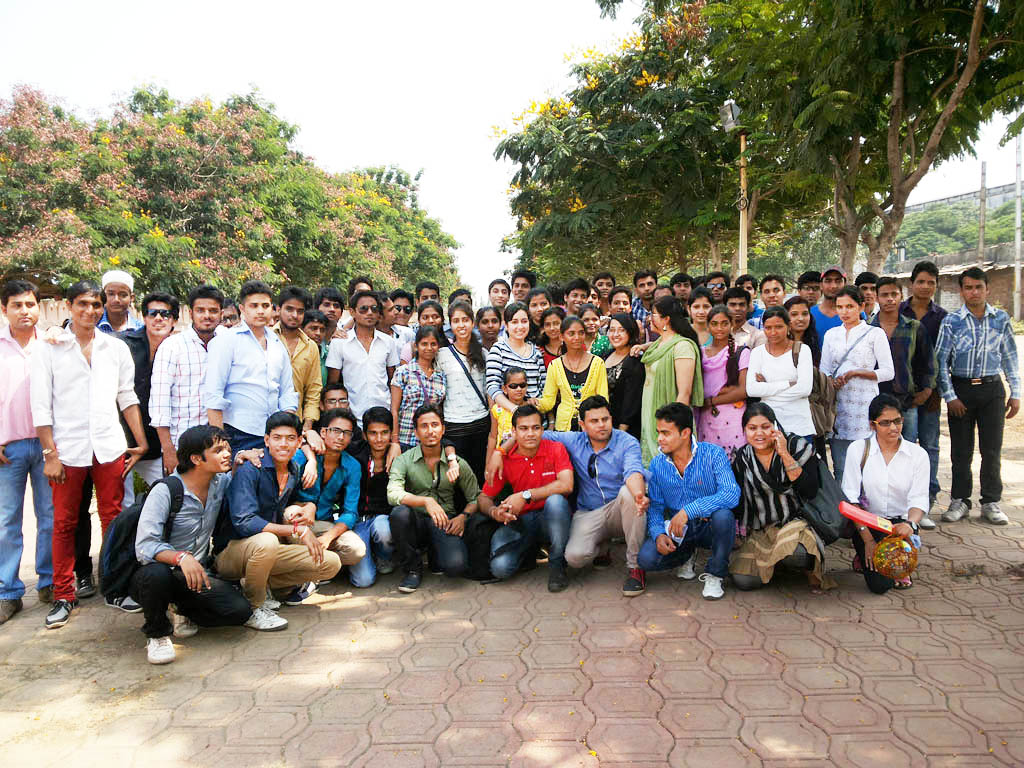 Student Orientation Session of Future Multimedia