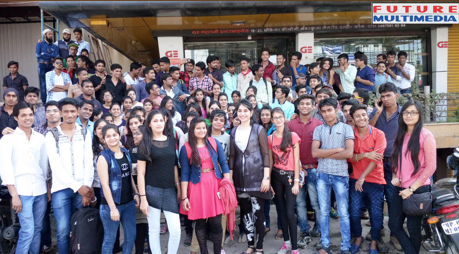 Student Orientation Session of Future Multimedia