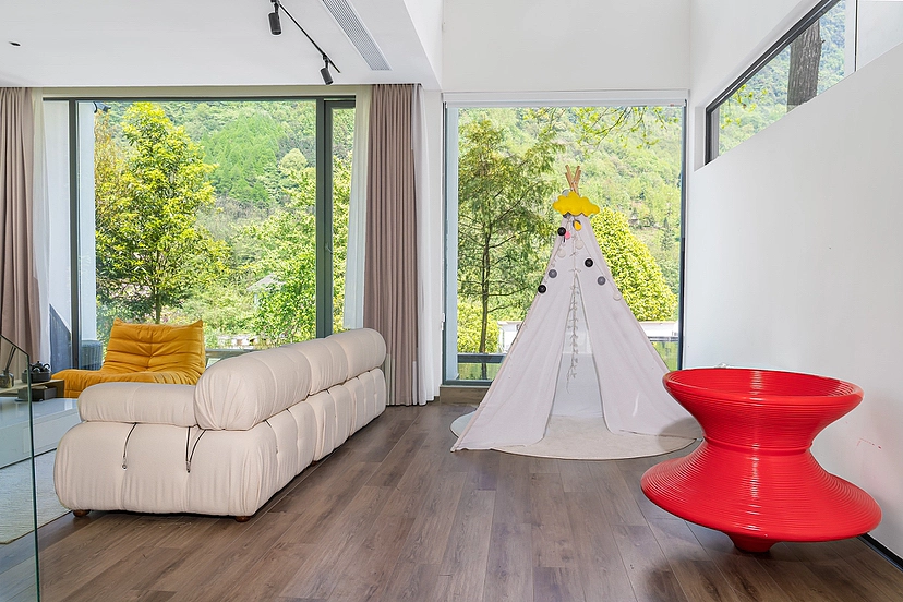 Living Room Design of Geetay Engineer & Architect