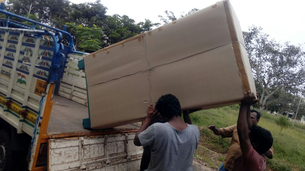 Loading & Unloading of Grand Southern Packers & Movers