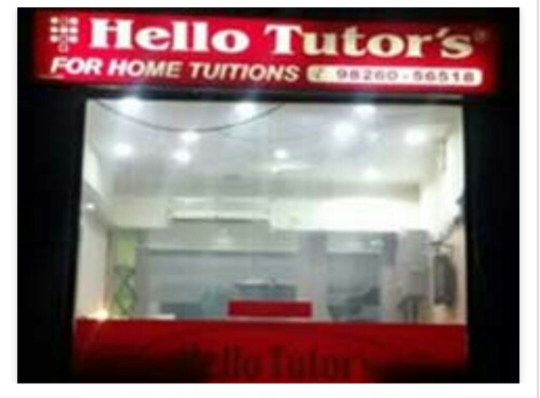 Tutor Teaching Classes of Hello Tutor