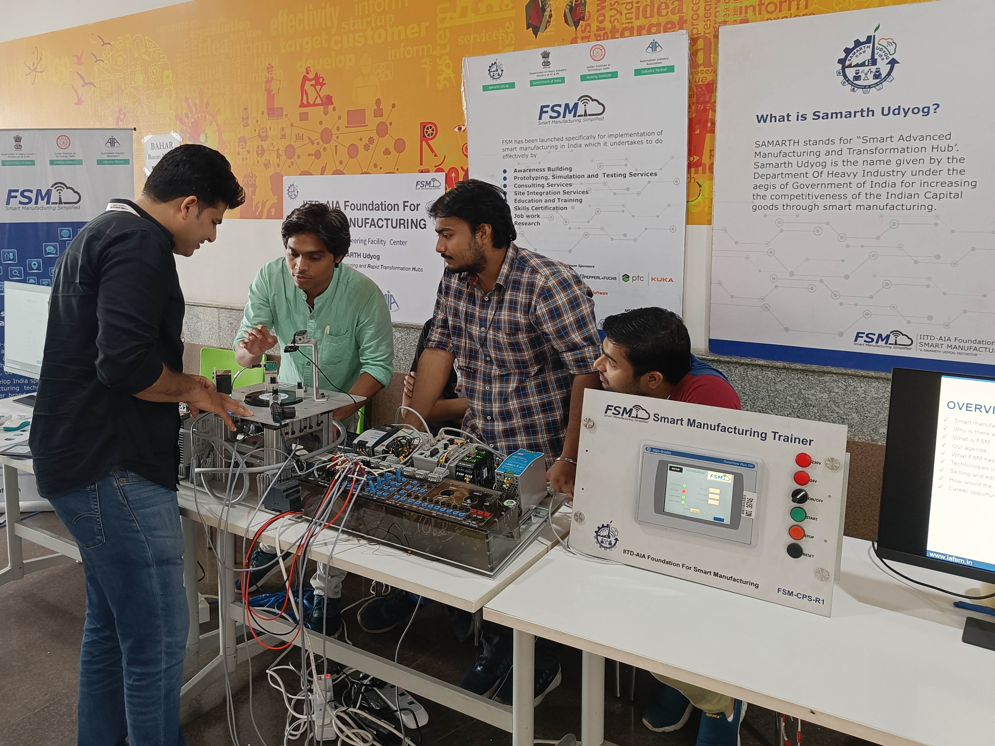 Tutor Teaching Classes of Indian Institute of Technology