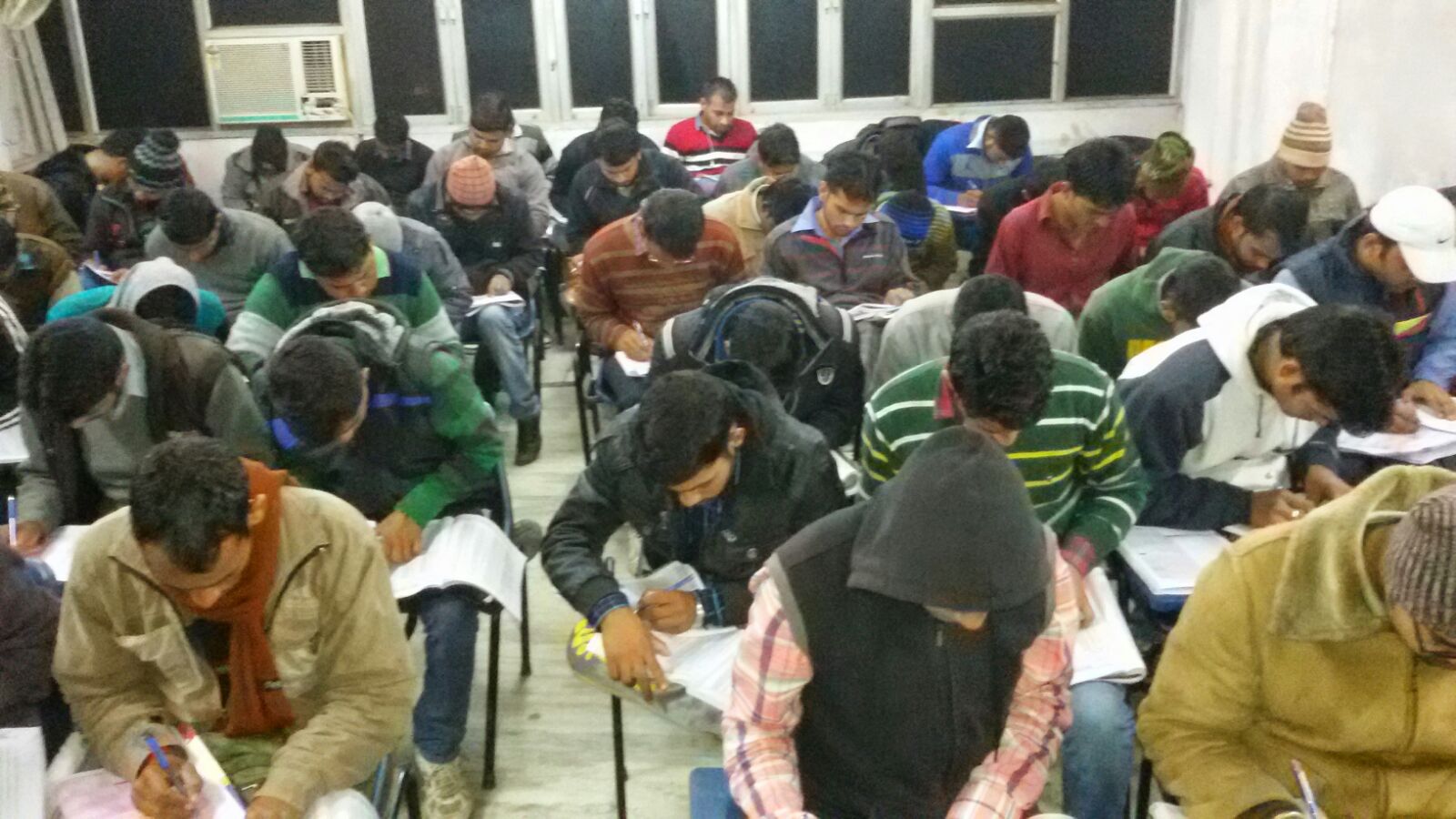 Tutor Teaching Classes of PATLIPUTRA COACHING CENTRE PVT. LTD.