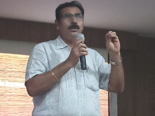 Tutor Teaching Classes of IACE Indian Academy Of Competitve Exams