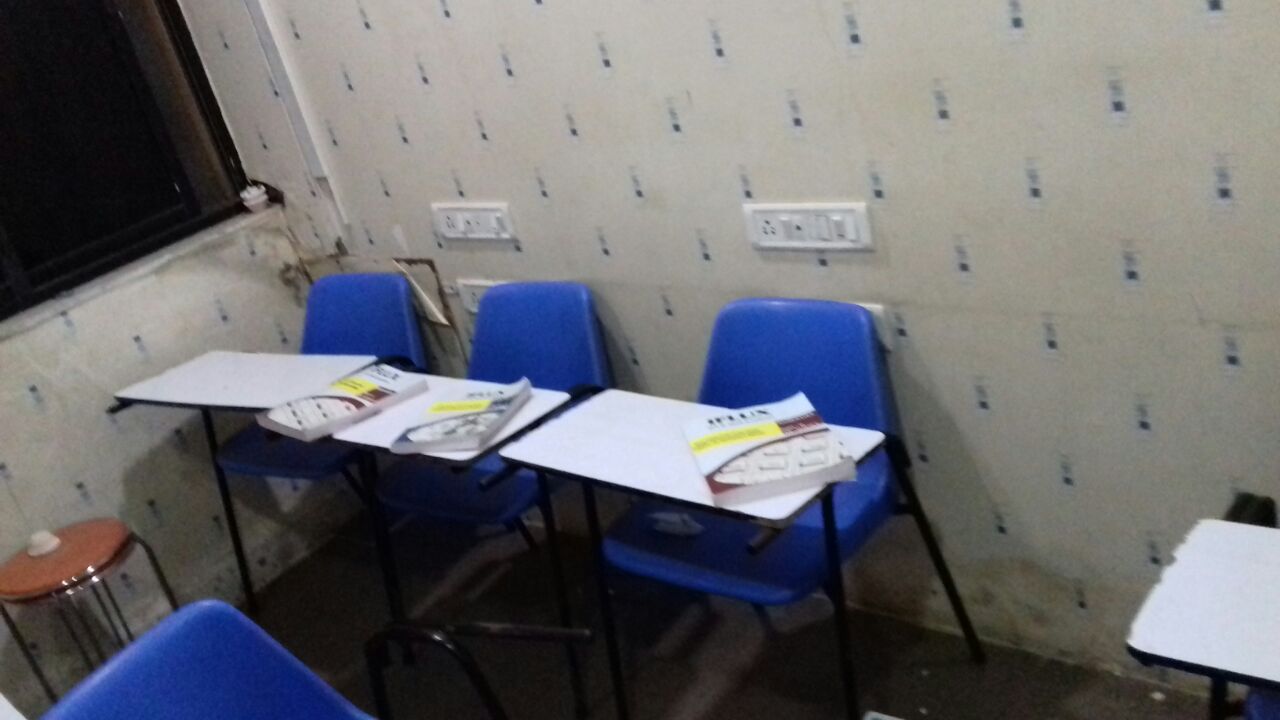 Tutor Teaching Classes of Education classes
