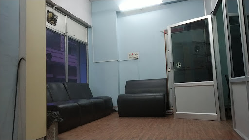 Waiting Lounge of Imperial Overseas Consulting - A Specialist UK Advisor