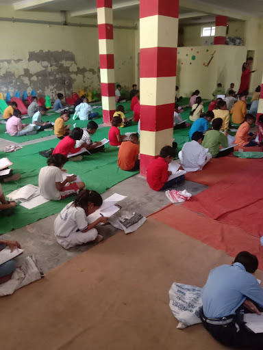Tutor Teaching Classes of Indus Valley Sainik School Academy