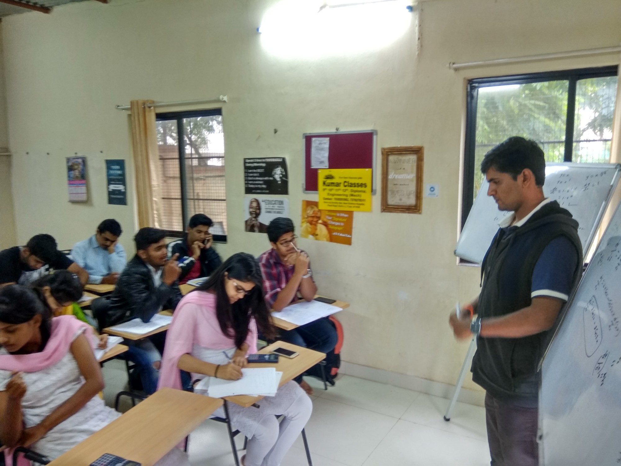 Tutor Teaching Classes of Kumar Classes