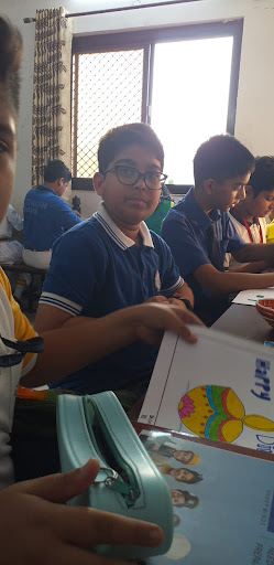 Tutor Teaching Classes of Lakshya Academy