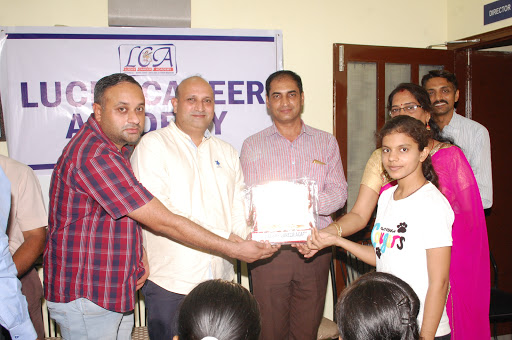 Academic Awards of Lucky Career Academy