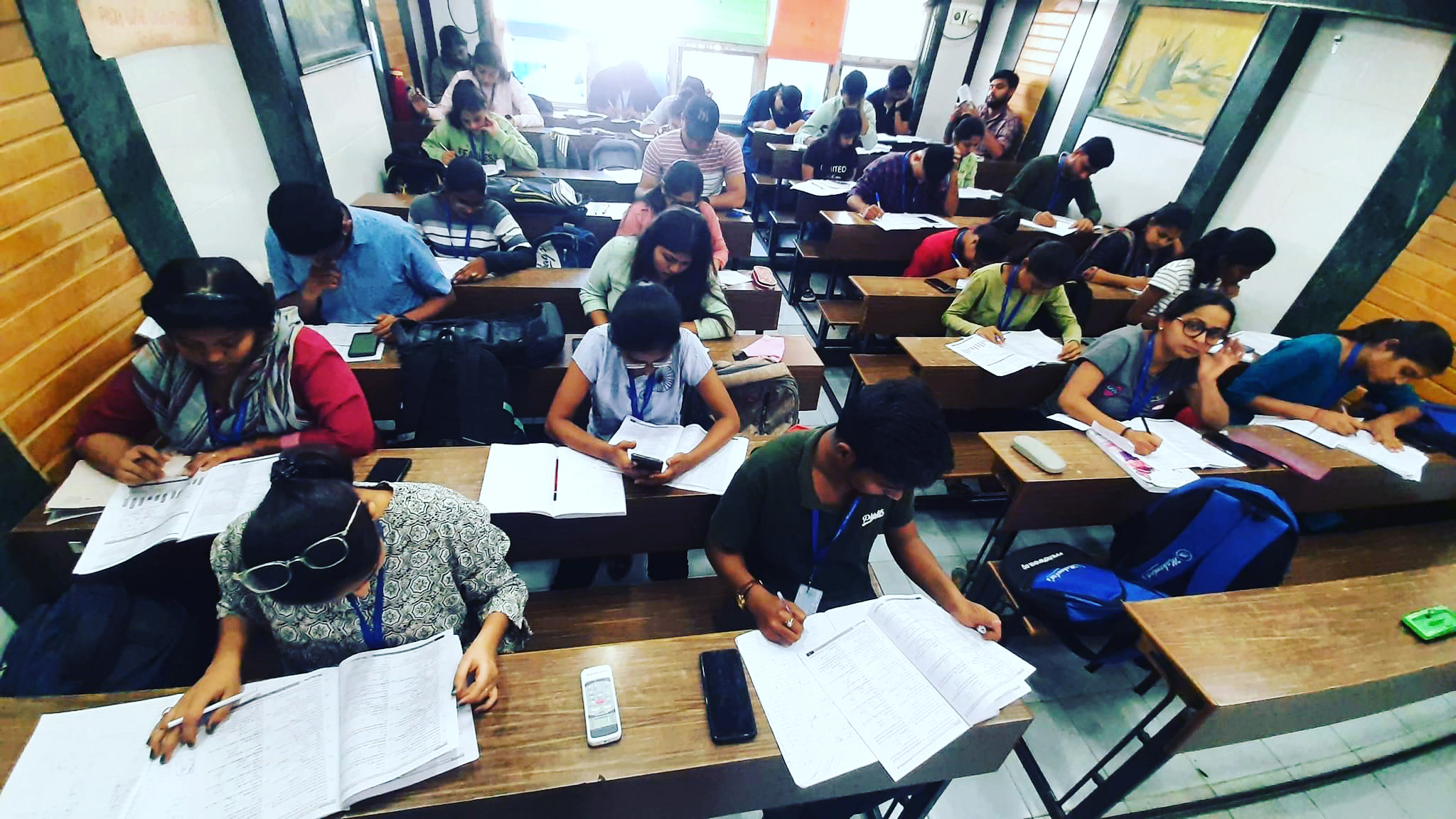 Tutor Teaching Classes of Mahendra Education