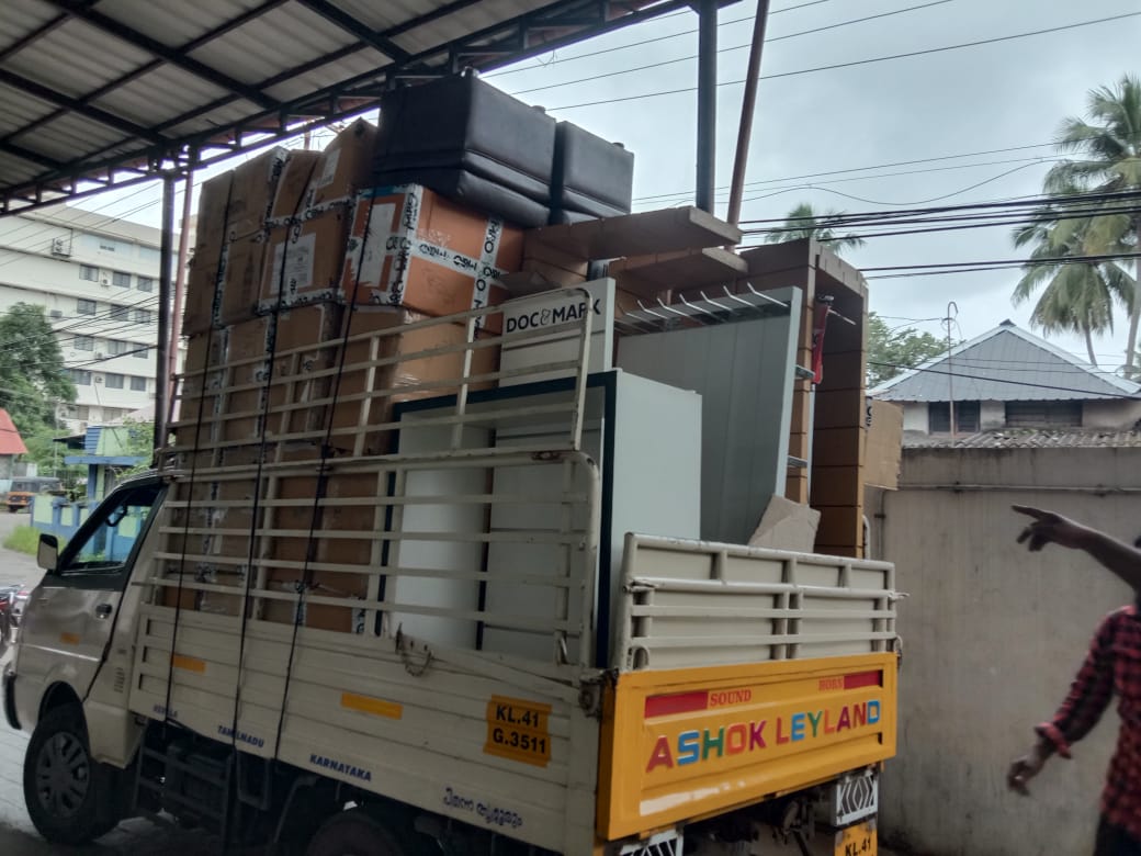 Moving Trucks of Moving Palace