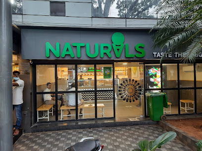Naturals image