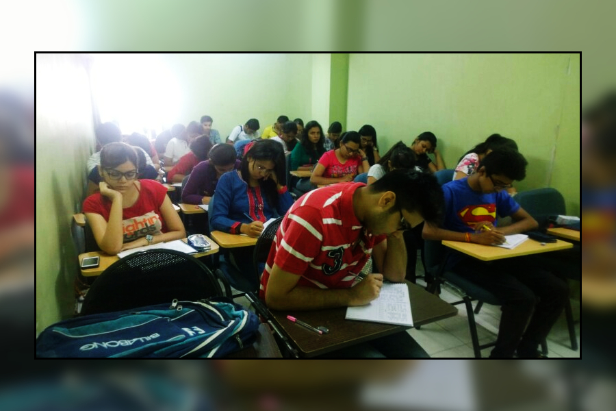 Tutor Teaching Classes of Navigator Solutions