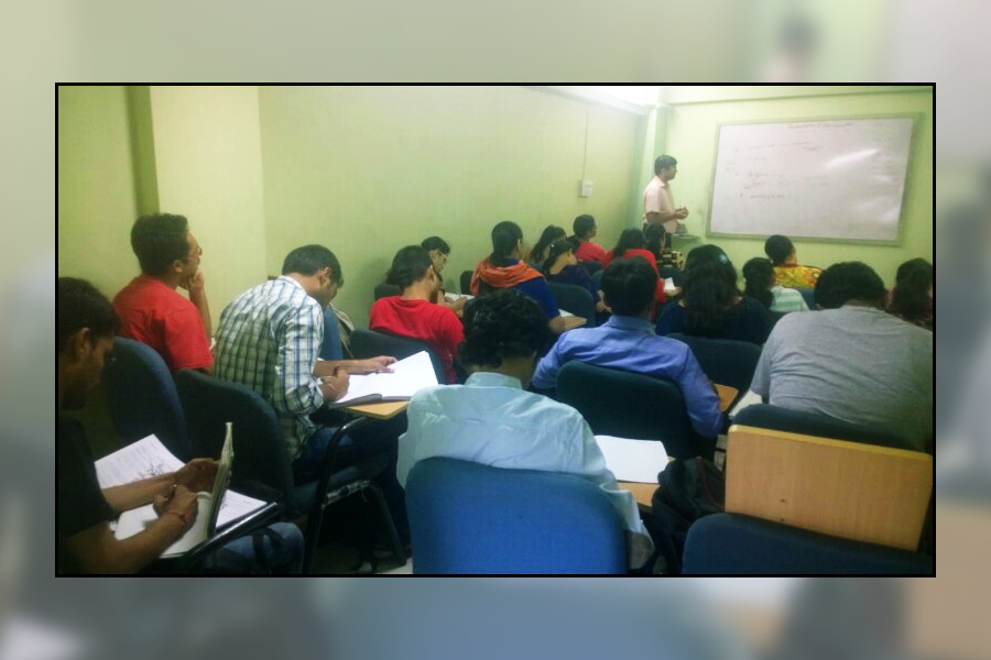 Tutor Teaching Classes of Navigator Solutions