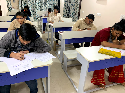 Tutor Teaching Classes of Nemi Academy