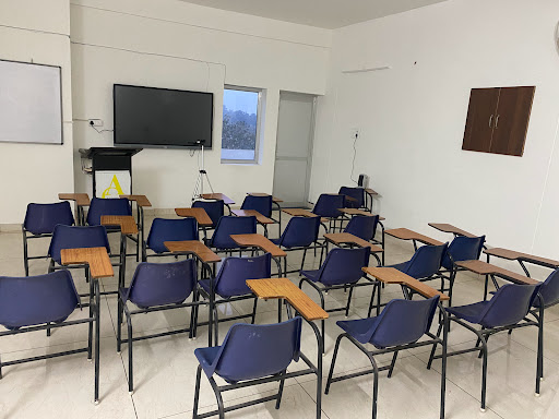 Modern Classroom of Parneet's Achievers Ias Classes