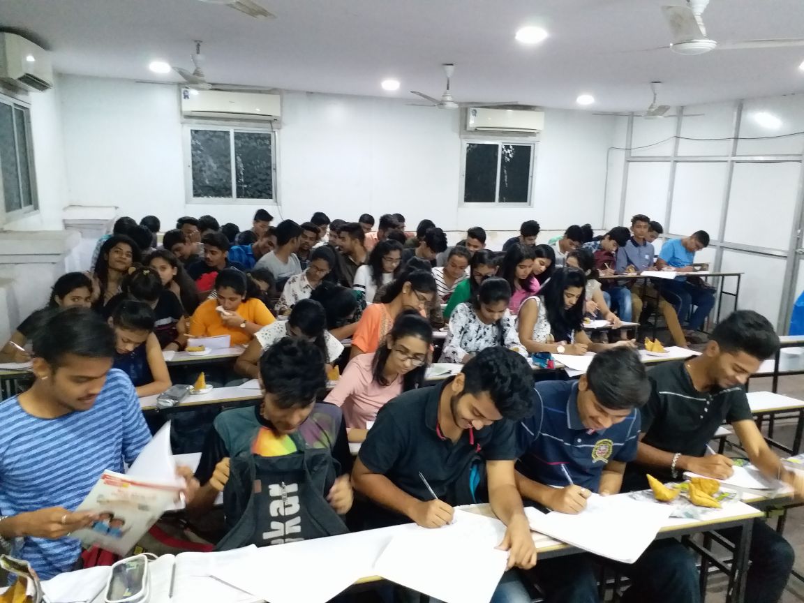 Piyush Commerce Classes image