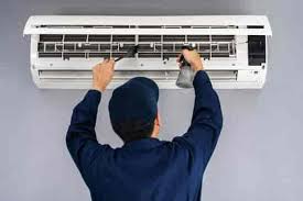 Technicians at Work of A2Z service point