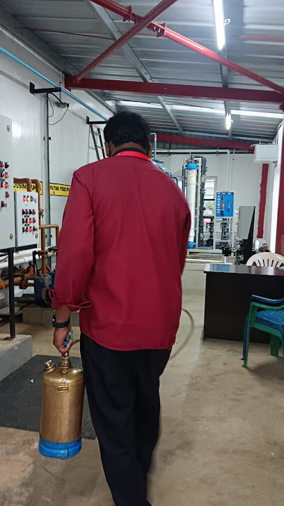 Technicians at Work of Srinidhi Pest Control Services