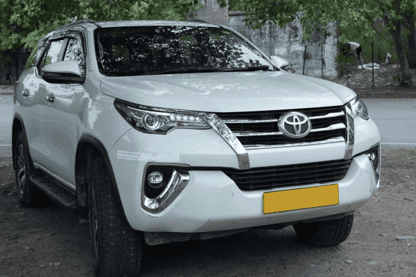 car of Manoj Travels - Urbania | Traveller | Mini Bus Rental in Coimbatore