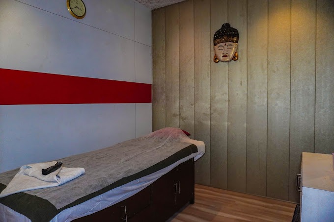 Massage Room of Ajay Pal