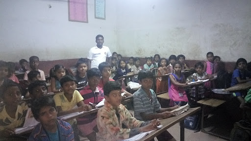 Tutor Teaching Classes of S R M T Coaching Academy