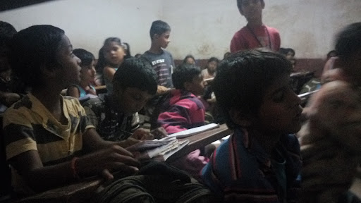 Tutor Teaching Classes of S R M T Coaching Academy