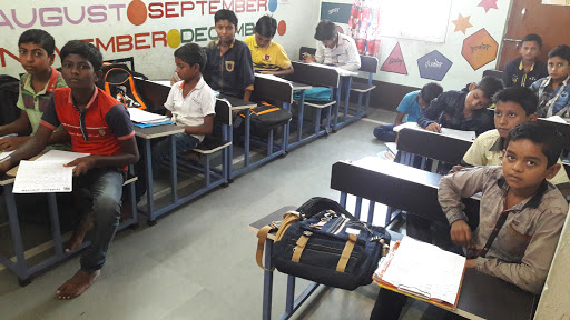 Tutor Teaching Classes of Sankalp Education
