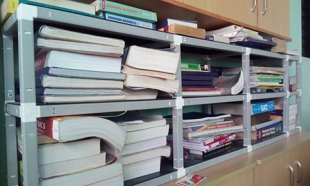 bookshelf of Sheshadri
