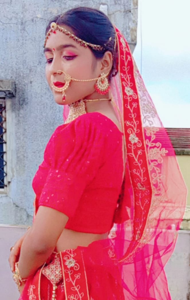 Traditional Indian attire of Simmi Beauty Parlor
